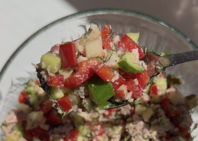 LEMONY DILL TUNA SALAD